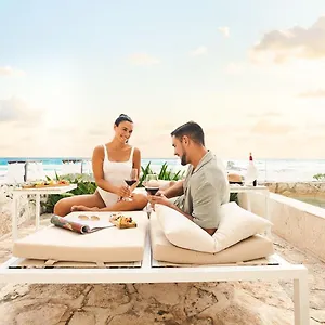 Hotel Royal Select At Grand Park Royal (adults Only), Cancún